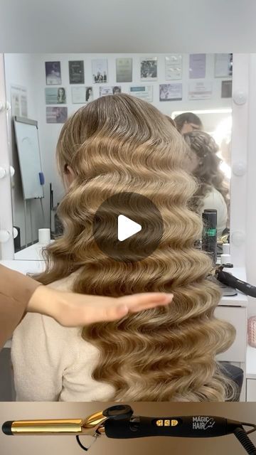 Retro Hollywood Hair, Retro Waves Hair Tutorial, Long Hair Styles For Wedding Guest Curls, Old Hollywood Hair Long, Retro Hairstyles For Long Hair, Hollywood Waves Middle Part, Hollywood Glam Curls, Retro Waves Hair, Old Hollywood Glam Hair