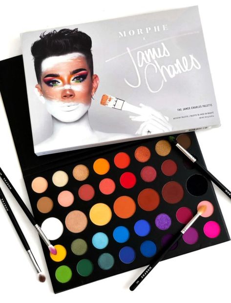 The Best Eyeshadow Palettes To Try Rosa Make-up, James Charles Palette, Koleksi Makeup, Morphe Eyeshadow Palette, Make Up Kits, Morphe Eyeshadow, Best Eyeshadow Palette, Makeup Pallets, Makeup Eyeshadow Palette