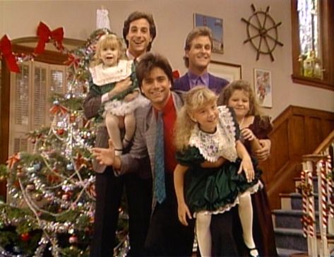 Full House Season 1, Christmas Tv Specials, Full House Tv Show, Celebrity Christmas, Christmas Tv Shows, Full House Quotes, Stephanie Tanner, Blanche Devereaux, House Cast