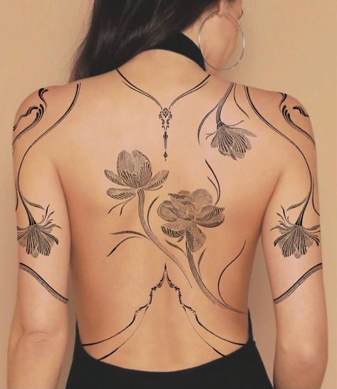 Nature Sternum Tattoo, Intricate Back Tattoo, Back Tattoo Piece, Cute Back Tattoos For Women, Elegant Back Tattoos For Women, Dainty Chest Tattoo, Female Back Tattoos Full, Woman Back Tattoo Ideas, Feminine Back Tattoos Full