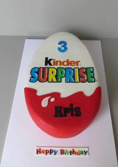 Kinder Surprise cake Surprise Egg Birthday Party, Egg Cake Design, Surprise Birthday Cake, Lush Cake, Cake Designs For Kids, Kinder Egg, Barbie Birthday Cake, Candy Birthday Cakes, Cake Roll Recipes