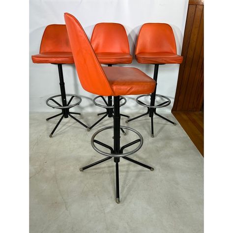 Hippie Kitchen, Retro Bar Stools, Orange Vinyl, 70’s Style, Vintage Bar Stools, Black Bar Stools, Black Bar, Apartment Decorating, Kitchen Bar Stools