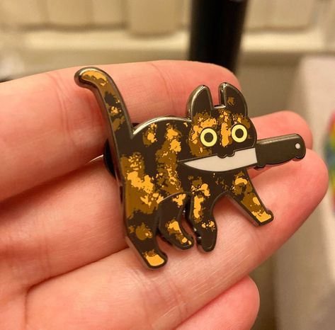 Metal Butterfly, Cool Pins, Warrior Cat, Metal Pins, Hard Enamel Pin, Custom Keychain, Cute Pins, Pinback Buttons, Cat Drawing