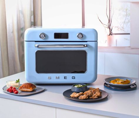 Smeg Microwave, Smeg Oven, Retro Oven, Beer Ideas, Steam Technology, Combi Oven, Small Oven, Countertop Oven, Air Frying