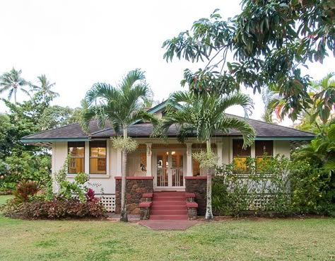 3. Fern Grotto Inn, Kapa’a Fern Grotto, Hawaiian House, Kauai Vacation, Hawaiian Homes, Hawaii Homes, Hawaii Honeymoon, Hawaii Life, Beach Cottage Style, Beach Bungalows