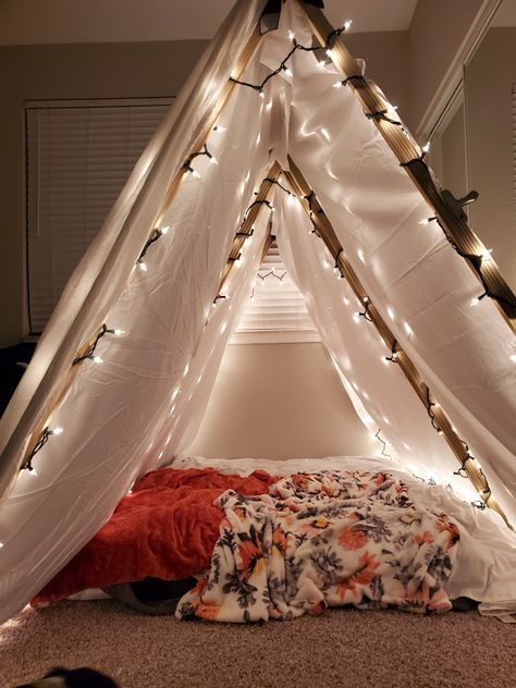 Bedroom Tent Ideas, Home Tent Blanket Forts, Indoor Tent Romantic, Big Tents For Sleepovers, Living Room Tents Blanket Forts, Mini Tents For Sleepovers, Tent Over Bed, Bedroom Tent, Sleepover Tent Mattress