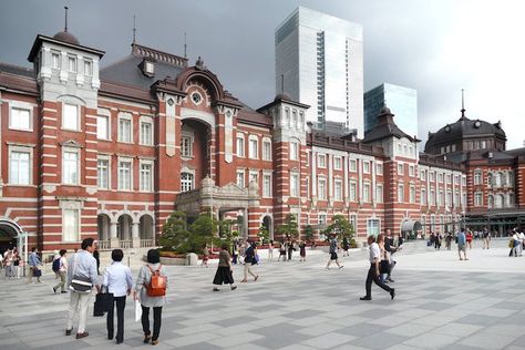 The Insiders Guide of THINGS TO DO IN TOKYO STATION in Japan (Also has Tokyo Character Street shopping in the basement) Japan Tips, Tokyo With Kids, Book Concept, Monster List, Things To Do In Tokyo, Tokyo Skyline, Kids Shopping, Yoyogi Park, Tokyo Shopping