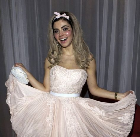 Marina And The Diamonds Costume, Electra Heart Costume, Marina Diamandis Electra Heart, Marina And The Diamonds Electra Heart, Electra Heart Aesthetic, Electra Heart, Marina Diamandis, Heart Aesthetic, Petra Collins