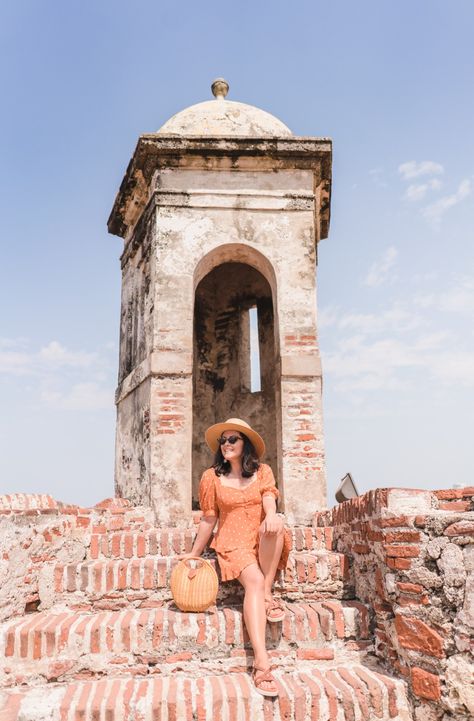 What to do in Cartagena A Diary, Model Poses Photography, South America Travel, Travel Photographer, Travel Diary, America Travel, Travel Lifestyle, Model Poses, Travel Pictures