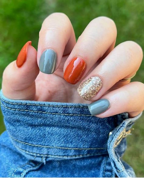 Fall Nails With Teal, Teal And Burnt Orange Nails, Orange And Blue Nails Ideas, Teal Orange Nails, Fall Teal Nails, Turquoise And Orange Nails, Coral And Blue Nails, Teal And Orange Nails, Bright Fall Nails