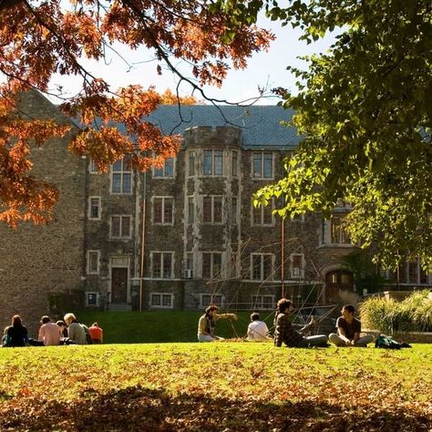 41 Scenic College Campuses That Were Made For Instagram Bard College Aesthetic, Bloxburg University, College Tours, Move To New York, Campus Aesthetic, Tufts University, Amherst College, College Vibes, Hiking Club