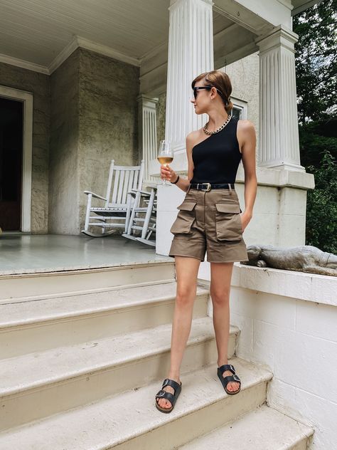 shop this asymmetrical top & cargo shorts! #summerstyle #outfit #shorts Cargo Shorts Outfits Women Summer, Cargo Shorts Outfits Women, Cargo Shorts Outfit, Print Shorts Outfit, Shorts Outfit Ideas, Black Top Summer, Cargo Outfit, Outfit Shorts, Cargo Shorts Women