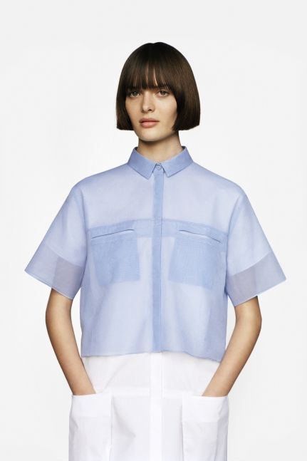 Sam Rollinson & Cos - obsessed. www.nouvelle.dk Áo Blu, Boxy Shirt, Woman Shirt, Shirt Pocket, White Shirts, Blue Shirt, Minimal Fashion, Fashion Details, White Shirt