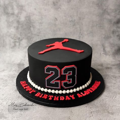 Jordan Cake Ideas, Jordan Birthday Cake, Michael Jordan Cake, 23rd Birthday Decorations, Birthday Cake For Brother, Nike Cake, Birthday Cake Boy, Cakes For Teenagers, 23 Birthday Cake