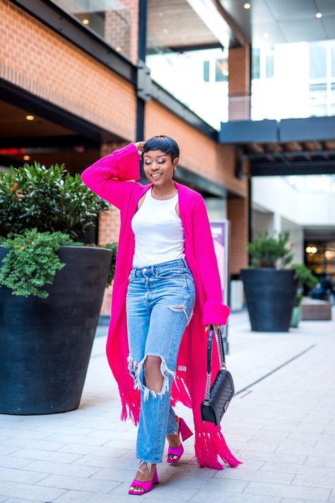 How to Wear Hot Pink Color Trend - Jadore-Fashion Hot Pink Duster Outfit, Hot Pink Sneakers Outfit, Hot Pink Sweater Outfit, Pink Sneakers Outfit, Pink Outfit Set, Pink Girly Outfits, Pink Sweater Outfit, Pink Birthday Dress, Jadore Fashion