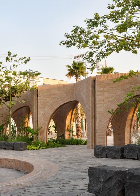 MMX revives public space with monolithic brick arcades in Jojutla, Mexico Arcade Architecture, Brick Archway, Public Space Design, Public Square, Brick Architecture, Interior Design Magazine, Space Architecture, Urban Spaces, Traditional Architecture