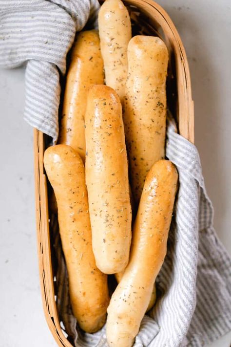 Sourdough Cheese Bread Sticks, Sour Dough Garlic Bread Recipe, Sour Dough Bread Sticks, Sourdough Discard Breadsticks Quick, Sourdough Bread Sticks Recipe, Sourdough Discard Breadsticks Recipe, Sourdough Discard Garlic Bread Sticks, Sourdough Garlic Bread Sticks, Breadsticks Sourdough