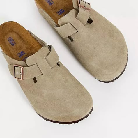 Birkenstock Clog Shoes, Slip On Birkenstocks, Boston Clog Birkenstock, Women’s Birkenstock Clogs, Fall Clogs For Women, Cool Everyday Shoes, Good Everyday Shoes, Everyday Shoes Women, Womens Everyday Shoes