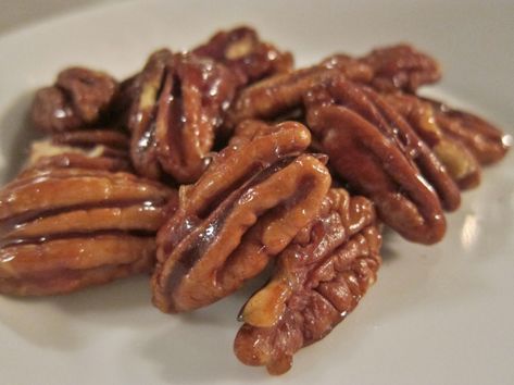 Agave-Glazed Pecans | Vegan Chronicle Agave Syrup Recipes Desserts, Recipes Using Agave Syrup, Agave Syrup Recipes, Stovetop Meals, Native Recipes, Candied Pecans Recipe, Glazed Pecans, Cinnamon Nuts, Party Snack Food