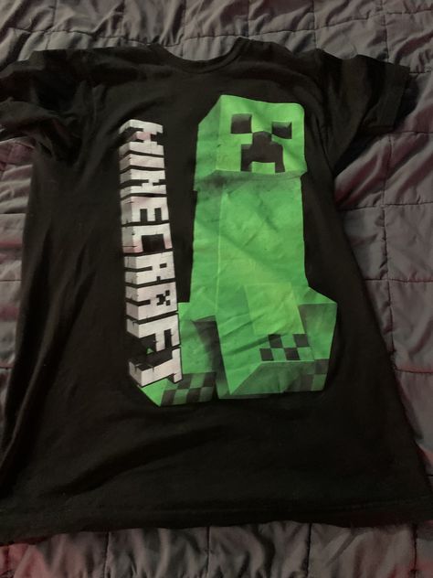 Gamercore Outfits Male, Area Runway, Celebrity Wedding Guest, Nerdy Clothes, Minecraft Shirt, Dinner Outfit Casual, 2000s Clothing, Silly Clothes, Recycled Dress