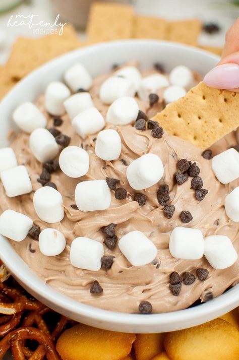 Hot Cocoa Dip Recipe Hot Cocoa Dip Charcuterie Board, Hot Cocoa Dip, Cocoa Dip, Peanut Butter Cookie Lasagna, My Heavenly Recipes, Apple Pie Desserts, Heavenly Recipes, Winter Dessert, Danish Butter Cookies