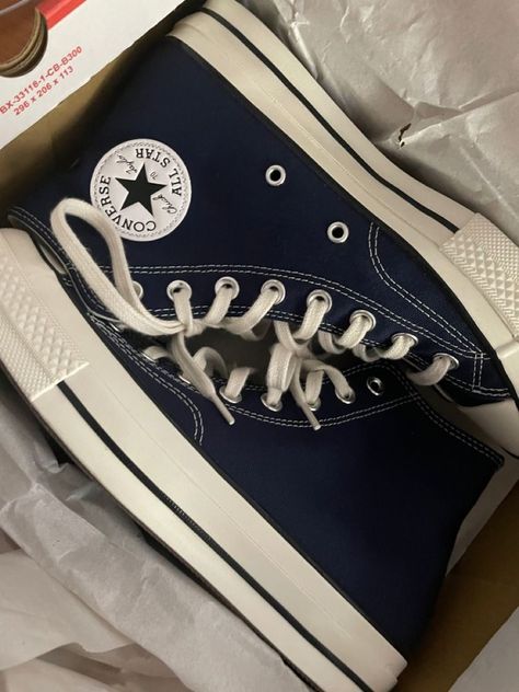 Converse Azul, Zapatillas All Star, Chucks Shoes, Navy Blue Converse, Cute Converse Shoes, Navy Converse, Cute Converse, Dr Shoes, Blue Converse