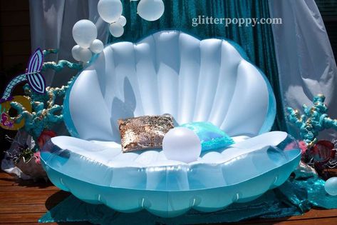 Danielita's Mermaid Party! | CatchMyParty.com Blue Photoshoot Birthday, Mermaid Float, Mermaid Birthday Party Ideas, Ariel Birthday Party, Sea Party Ideas, Ocean Birthday Party, Mermaid Birthday Party Decorations, Mermaid Theme Birthday Party, Ariel Birthday