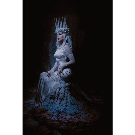 "Wytch of the West" (2016)  Photo: Chad Michael Ward Photography Muse/Gown: Jennernugen Crown: Miss G Designs   #headdress #headpiece #crown #icequeen #snowqueen #winter #icicle #missgdesigns Michelle Hebert, Michael Ward, Ice Witch, Lightning In A Bottle, Winter Books, Queen Aesthetic, Head Pieces, Glamour Photo, Afraid Of The Dark