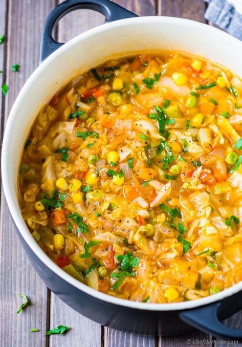 Vegetarian Cabbage Soup, Healthy Cabbage Soup, Snacks Diy, Cabbage Soup Diet Recipe, Cabbage Soup Recipe, Diet Soup, Diet Soup Recipes, Cabbage Soup Diet, Vegetable Medley