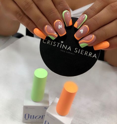 Bright Gel Nails, Bright Orange Nails, Nail Designs Bling, Neon Orange Nails, Orange Acrylic Nails, Sns Nails Colors, Bright Nail Art, Bright Nail Designs, Neon Green Nails