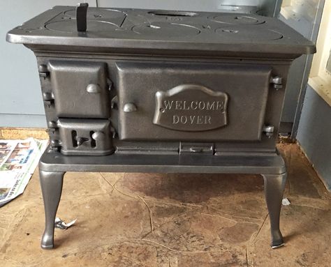 Welcome Dover Stove No8 , woodstove Fireplace Cooking, Wood Burning Stoves Living Room, Coal Stove, Sauna Diy, Wood Stove Cooking, Tree House Kids, Vintage Stoves, Antique Stove, Outdoor Stove