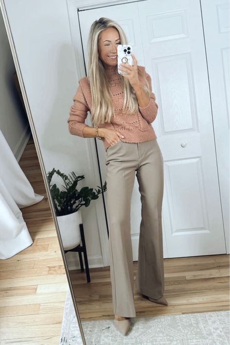 Mom Graduation Outfit, Classy Business Outfits For Women, Knit Pants Outfit, Smart Casual Work Outfit Women, Pants Outfit Work, Classy Business Outfits, Work Outfits Women Office, Smart Casual Work Outfit, Work Fits