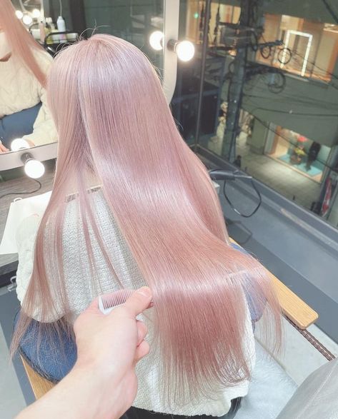 Peach Pink Hair, Pink Peach Hair, Pale Pink Hair, Light Pink Hair, Milky Pink, Beige Hair, White Hair Color, Peach Hair, Pastel Pink Hair