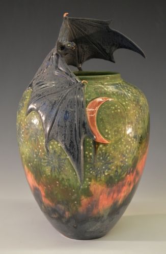 Amphora Bat Vase Richard Freiwald Amphora Pottery, Moon Vase, Fleurs Art Nouveau, Objects Art, Craftsman Interior, Bat Art, Clay Works, Dream Aesthetic, Elegant Gothic