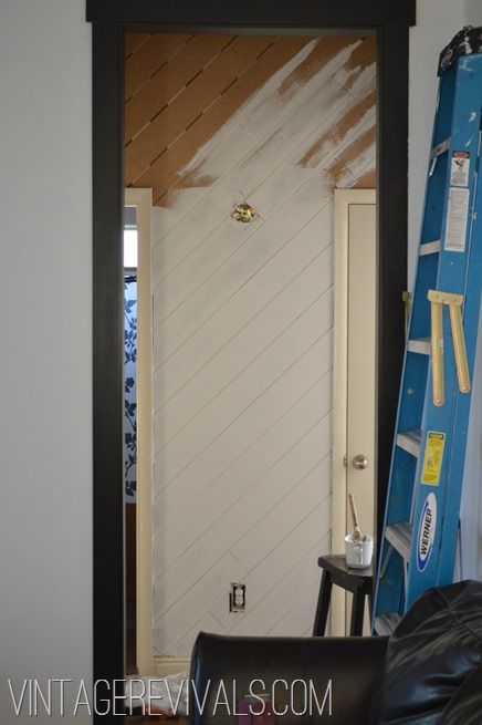 plank wall for bathroom - painted white with a blue/grey on the walls. Light colors Diagonal Wood Paneling, Diy Plank Wall, Wood Paneling Makeover, Planked Walls, Paneling Makeover, Faux Shiplap, Pine Walls, Wood Walls, Wood Accent Wall