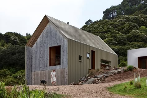 Roof Colors, Timber Cladding, Exterior Cladding, Wall Cladding, Outdoor Rooms, Little Houses, Barn House, Moss Green, Summer House