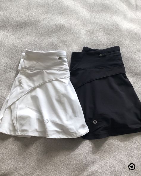 Lulu Outfits, Tennis Outfits, Lululemon Skirt, Tennis Skirt Outfit, Gym Aesthetic, Lululemon Outfits, Tennis Skirts, Cute Preppy Outfits, Tennis Clothes