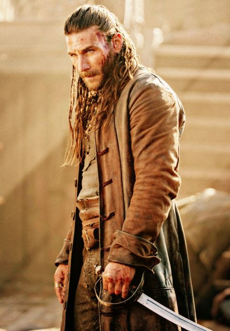 Charles Vane Black Sails, Black Sails Starz, Pirate Character, Zach Mcgowan, Charles Vane, You Destroyed Me, Pirate Cosplay, Pirates Life, Black Sails