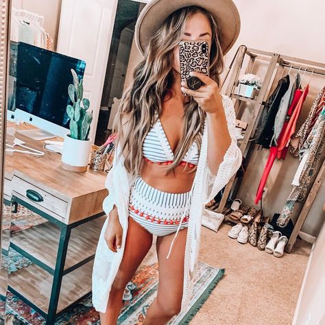 Mom Bathing Suits, One Piece Swimsuit With Shorts, Fun One Piece Swimsuit, Sassy Style, Striped Bathing Suit, Honeymoon Outfits, High Waisted Bathing Suits, Swimsuit With Shorts, Best Swimsuits