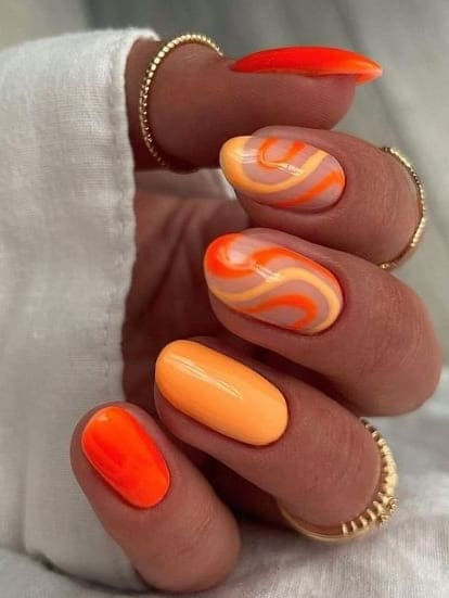 short nail design: orange and peach swirls Dreamsicle Nails, Olivia Nails, Swift Nails, August Nails, Girly Acrylic, 2024 Nails, Nagel Tips, Simple Gel Nails, Summery Nails