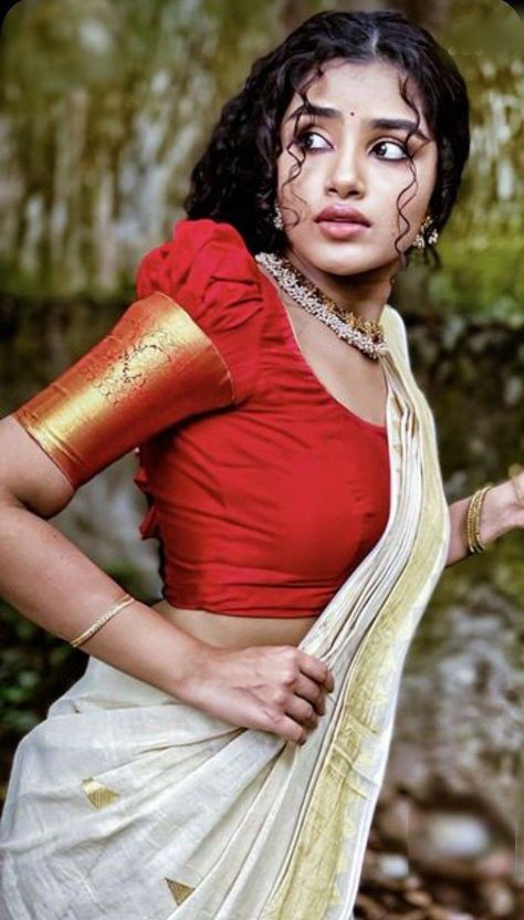 Anupama Parameswaran Cute Face, Anupama Parameswaran, Beautiful Dresses Short, Actress Pics, Indian Actress Hot Pics, Indian Beauty Saree, Image Hd, Desi Beauty, Asian Beauty