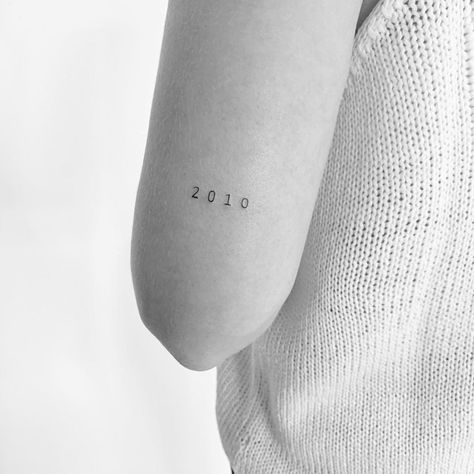 30 small/minimalist tattoos for everyone Small Name Tattoo, Birthdate Tattoo, Partner Tattoos, Lower Arm Tattoos, Full Hand Tattoo, Think Tattoo, Birthday Tattoo, Date Tattoos, Number Tattoos