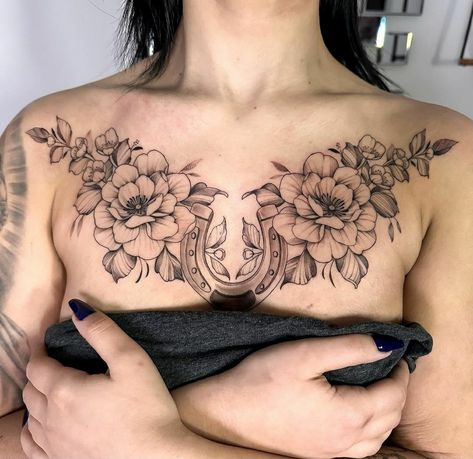 Best Feminine Tattoos, Amanda Oleander, Horseshoe Tattoo, When No One Is Watching, Horse Shoe Tattoo, Cowgirl Tattoos, Cowboy Tattoos, Being In A Relationship, Western Tattoos