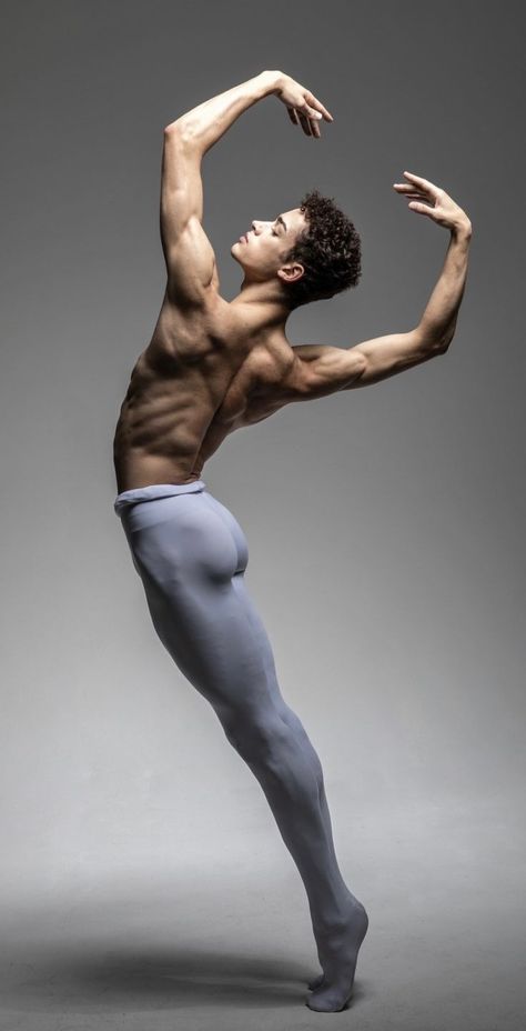 Male Dancer Pose, Male Dance Poses, Human Poses Reference Male, Ballet Reference, Ballet Dancer Photography, Sketch Figures, Male Ballerina, Ballet Men, Ballet Wallpaper