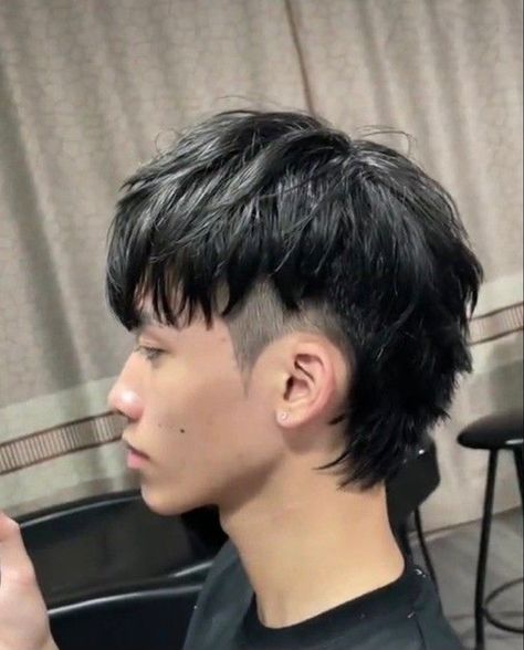 Haircut Indian, Classic Mens Hairstyles, Asian Man Haircut, Mens Haircuts Short Hair, Haircut Medium, Haircut 2024, Men Haircut Curly Hair, Asian Haircut, Mullet Haircut