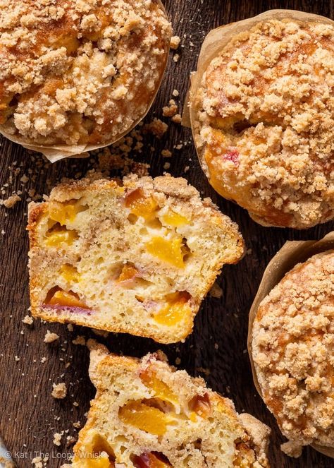 Gluten Free Peach Streusel Muffins - These gluten free peach muffins are perfectly moist, soft and tender, packed full of juicy peaches and generously topped with a crisp, buttery cinnamon streusel. They’re super easy to make and even non-gluten-free folks will absolutely love them. Gluten free muffins. Easy muffin recipe. Peach desserts. Gluten free dessert recipes. Gluten Free Muffins Easy, Peach Streusel, Gluten Free Dessert Recipes, Gluten Free Peach Cobbler, Loopy Whisk, Easy Muffin Recipe, Peach Cobbler Muffins, Blueberry Loaf Cakes, Breakfast Brownies