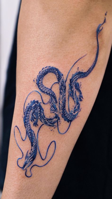 Blue Dragon Tattoo, Blue Ink Tattoos, Dragon Tattoo Meaning, Asian Dragon Tattoo, Tato Naga, Red Dragon Tattoo, Dragon Tattoo Ideas, Korean Tattoo Artist, Becoming A Tattoo Artist