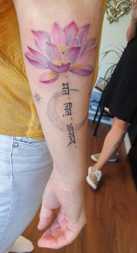 Lotus Goddess Tattoo, Sat Chit Ananda Tattoo, Sat Chit Ananda, Chakra Tattoo, Buddhist Tattoo, Lotus Sutra, Goddess Tattoo, Writing Tattoos, World Tattoo