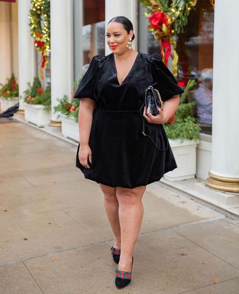 Black Formal Outfit, Corporate Fashion, Outfit Plus Size, Iconic Dresses, Black Formal, Queen Size Bed, 60 Fashion, Plus Size Style, Total Look