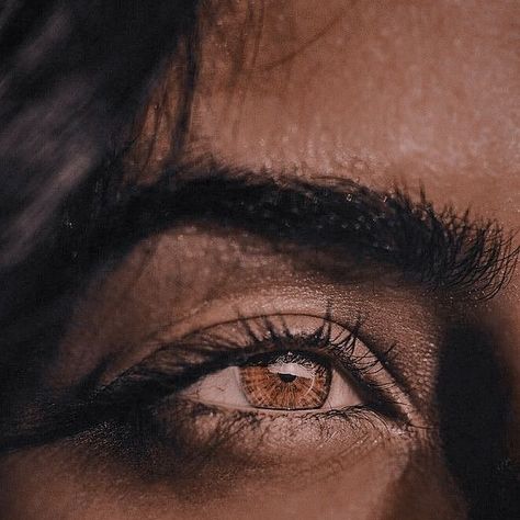 Leigh Bardugo, Eye Photography, Aesthetic Eyes, Gold Eyes, Throne Of Glass, Book Stuff, Pretty Eyes, Dragon Age, Character Aesthetic